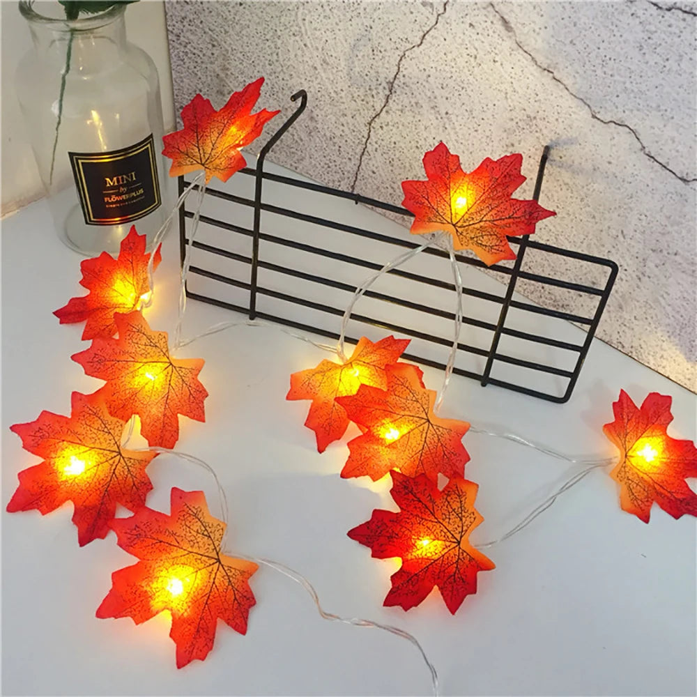 Halloween LED Maple Leaf Lights – 2/3/6M Garland