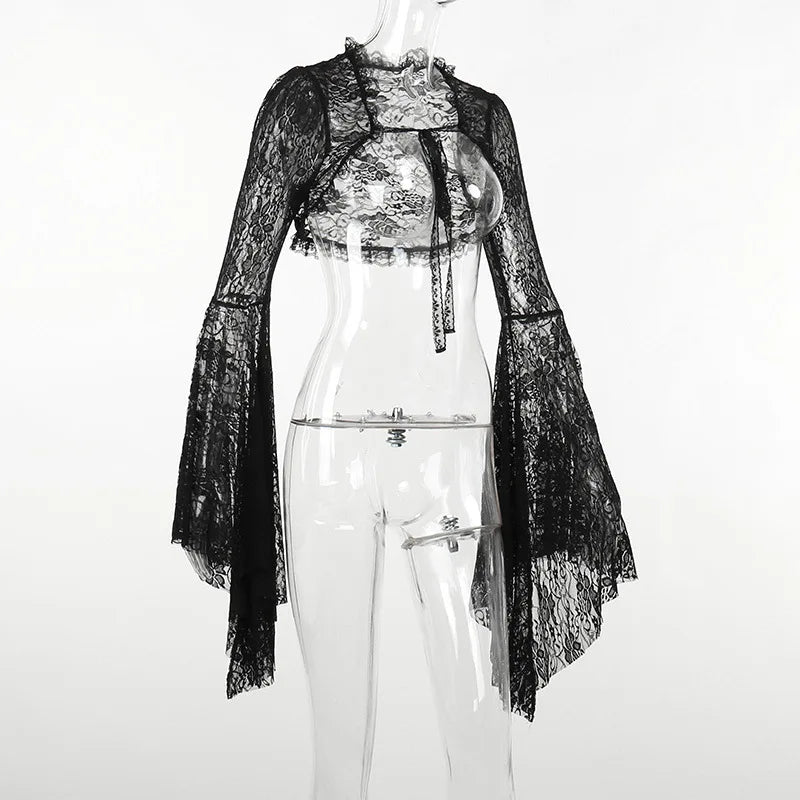 Vintage Gothic Lace T-shirt – Cropped Top