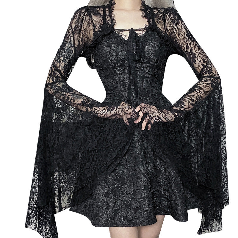 Vintage Gothic Lace T-shirt – Cropped Top