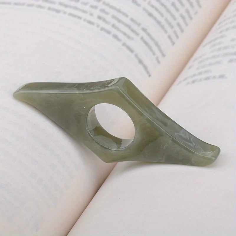 📖“Thumb Book Holder – Resin Reading Aid”📖