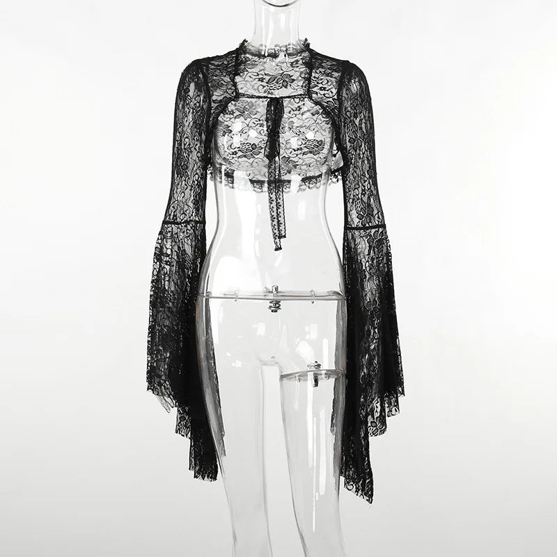 Vintage Gothic Lace T-shirt – Cropped Top