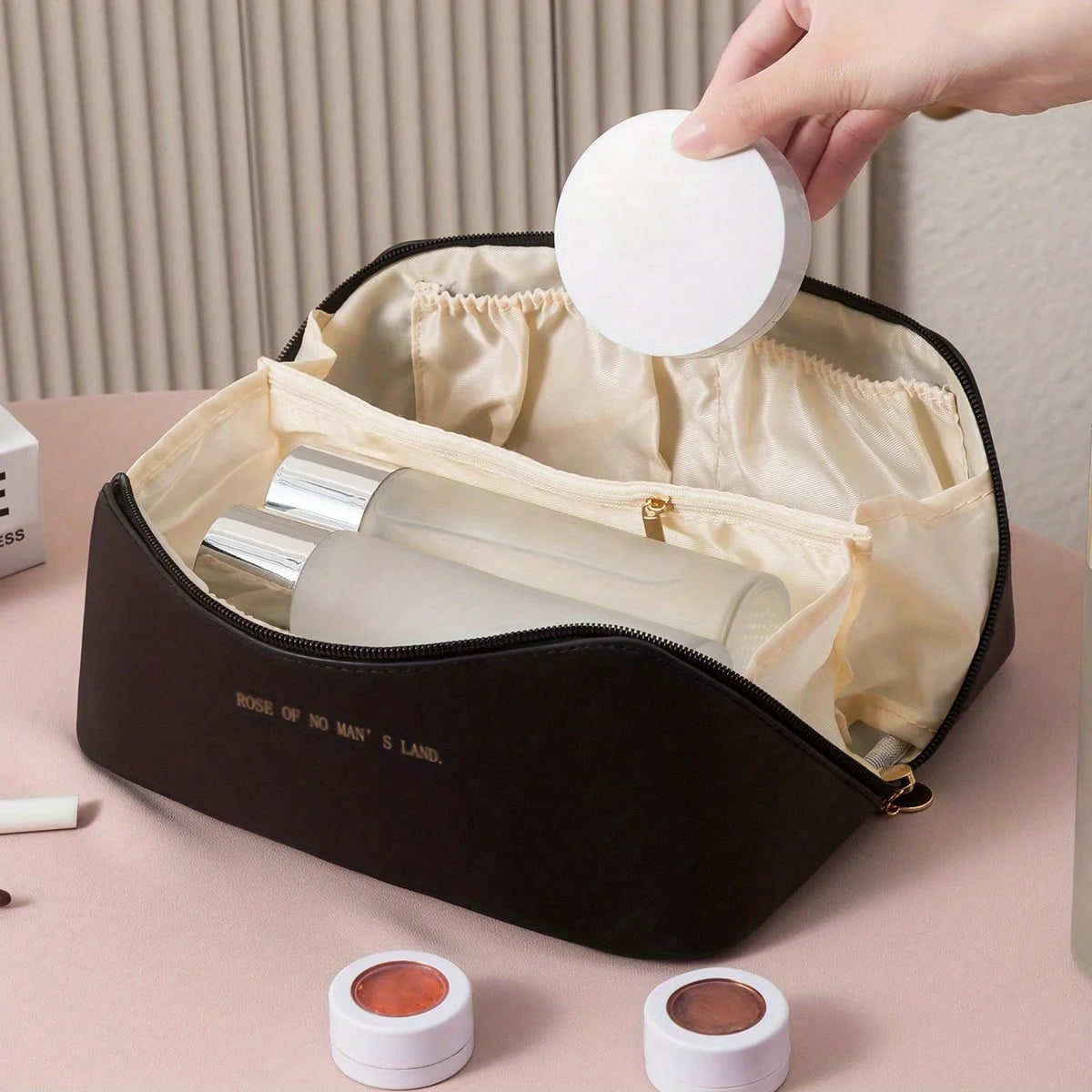 ✨ Luxury Makeup Organizer Bag – Travel Cosmetic Case 💄